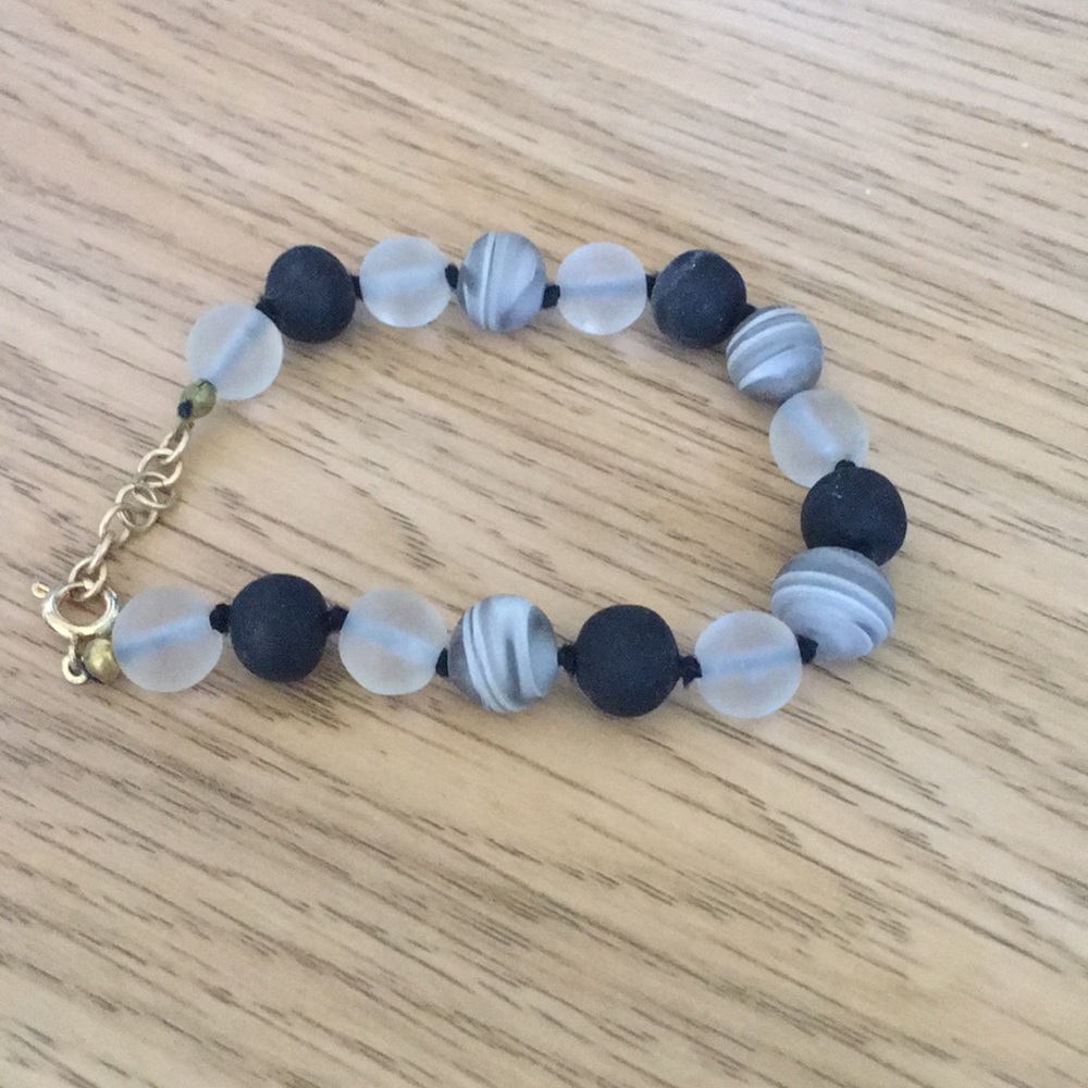 Glass bead bracelet ⭐️